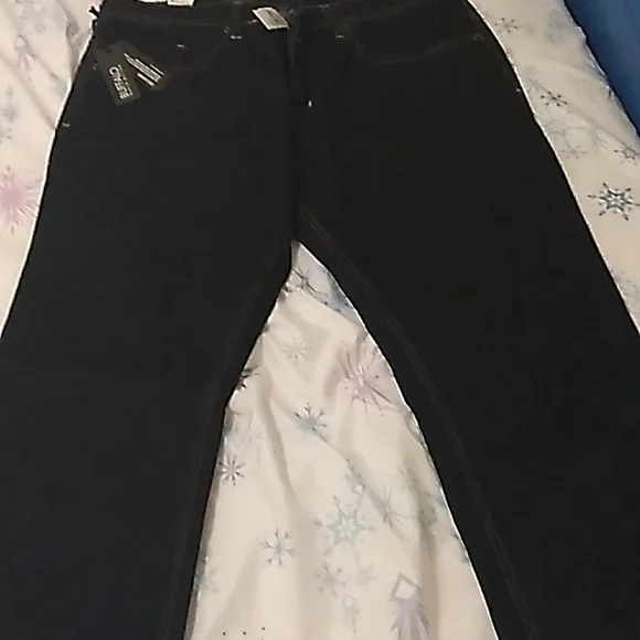 Jeans - Picture 2 of 3